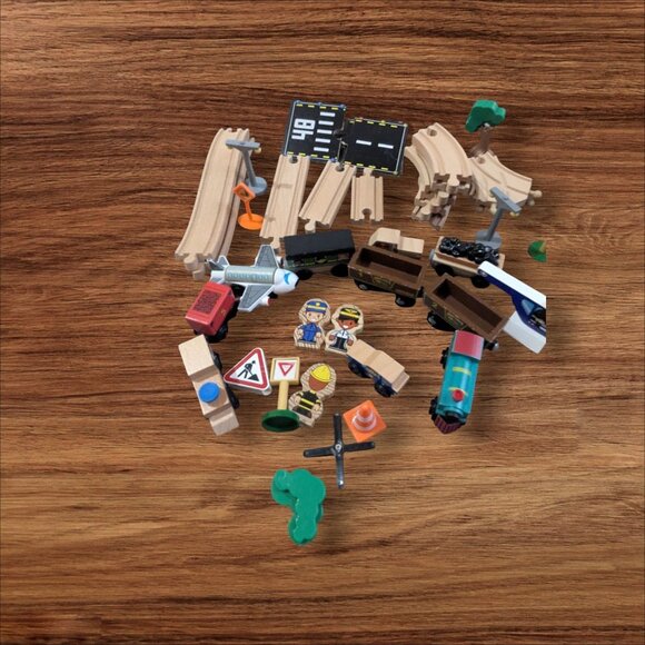 KidKraft & Tiny Conductors Wooden Train & City Playset Lot w/Magnetic Trains - Picture 1 of 9